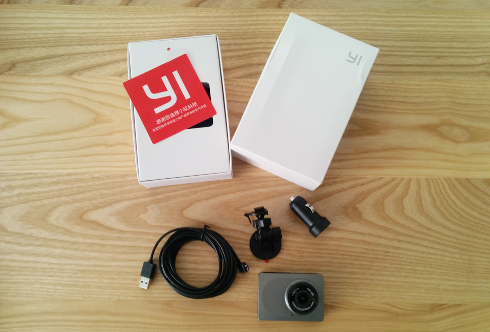Покупка та встановлення автореєстратора Xiaomi YI Dashcam 1