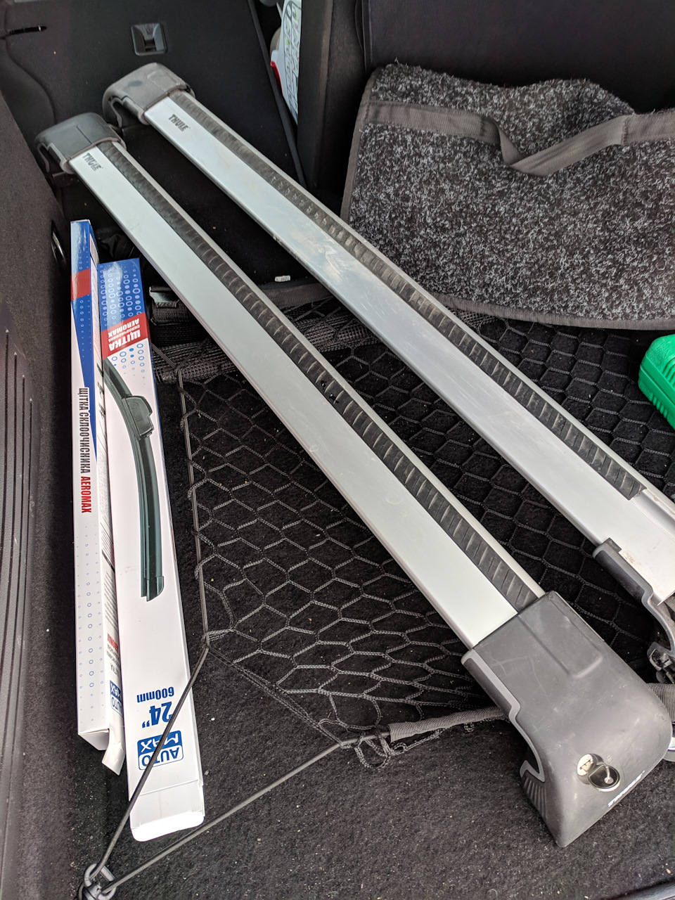 Thule Wingbar EDGE 9591 + Thule ProRide 591 3