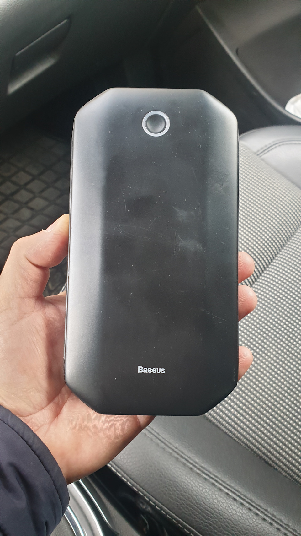 Jump starter Baseus 1
