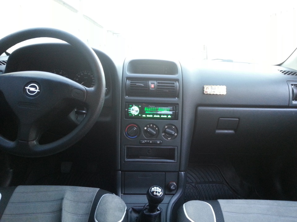 Автомагнітола Pioneer MVH-X560BT 1