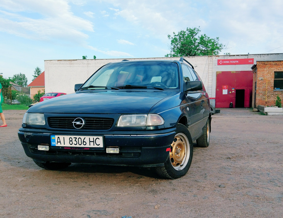 Продам свого звіра Opel Astra F c20xe 1