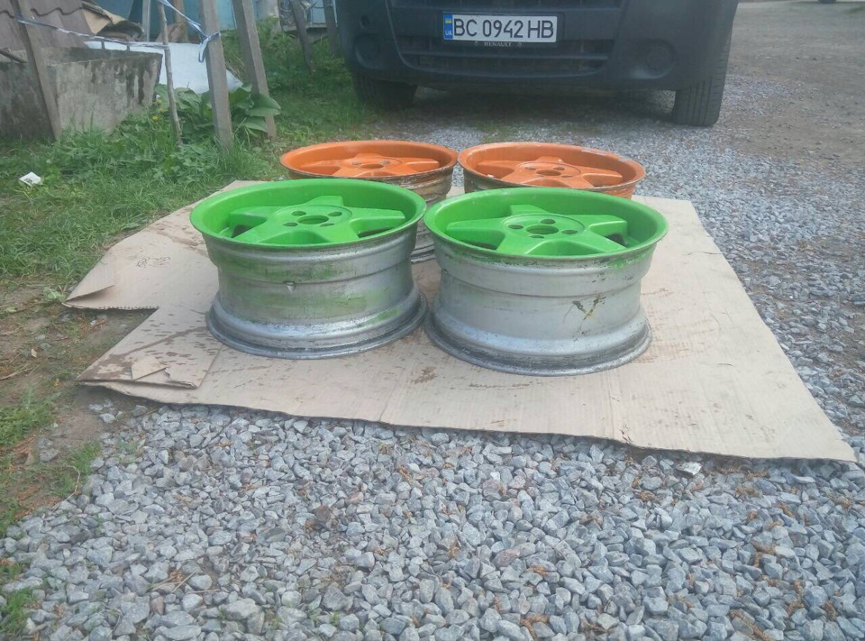 Знайшов 16 катки на літо 1