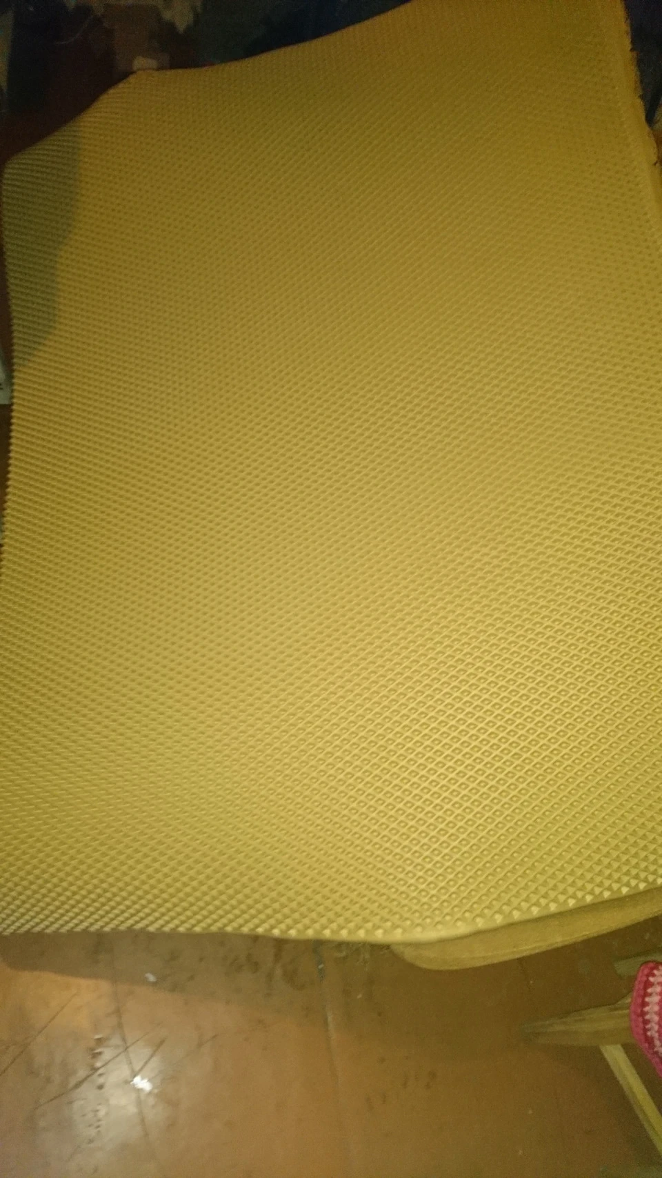 Килим у багажник