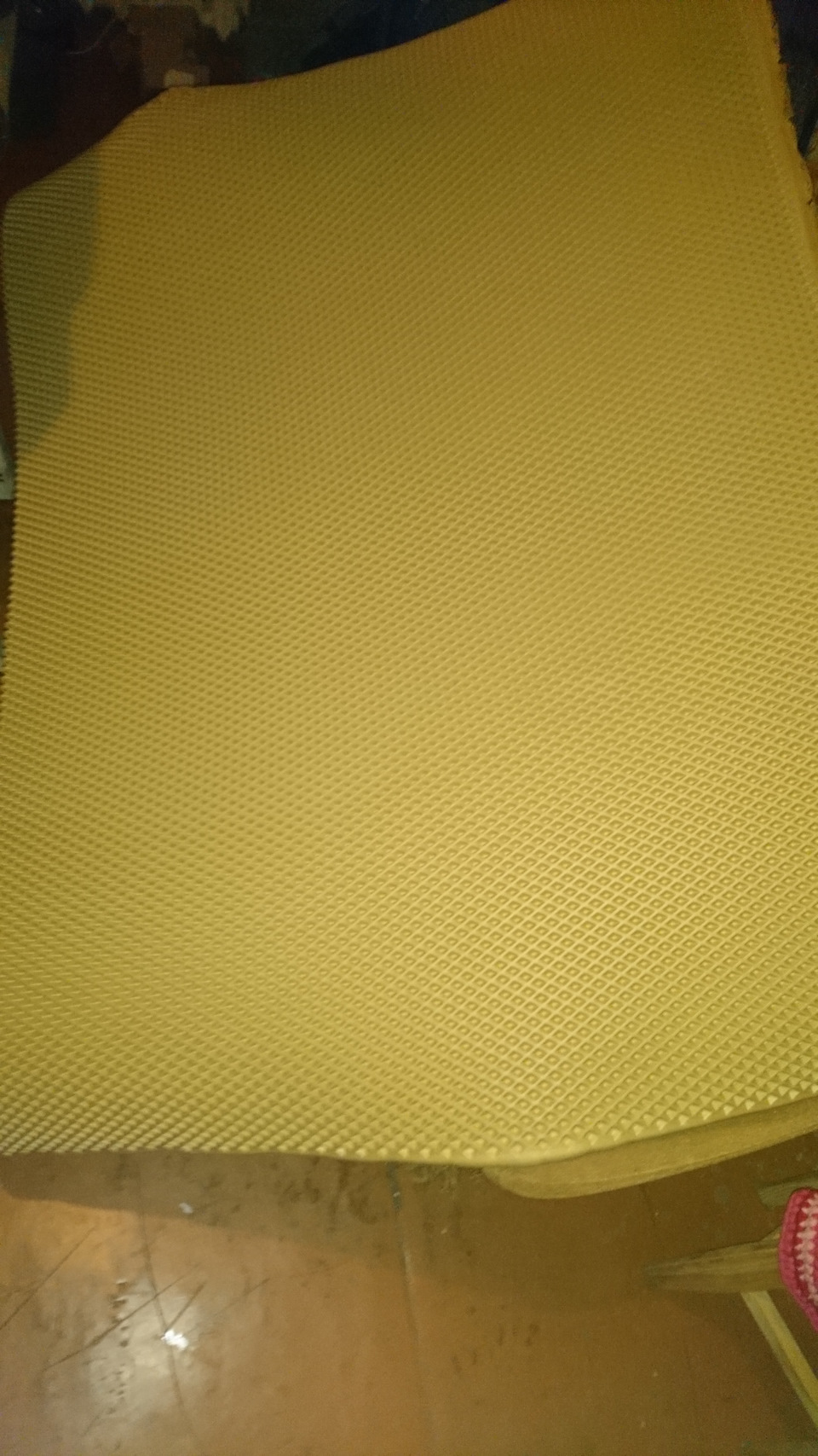 Килим у багажник 1