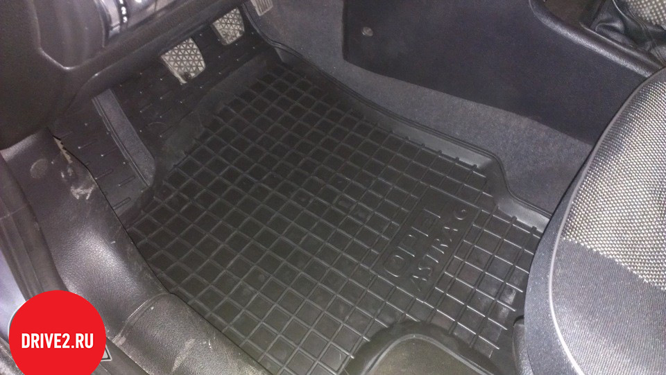 Килимки в салон 2