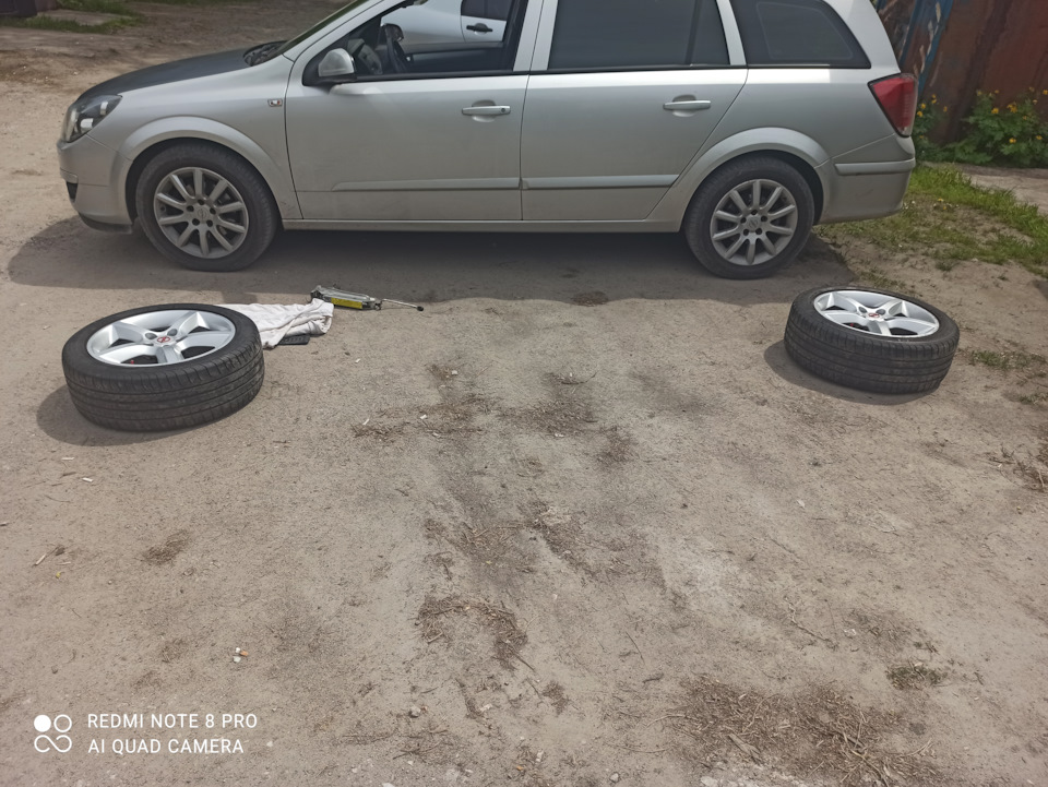 Змінив R16 на R17, просто жир))) 1