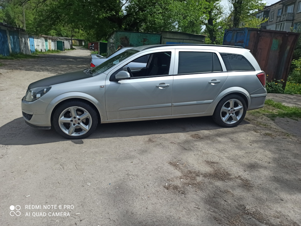 Змінив R16 на R17, просто жир))) 2