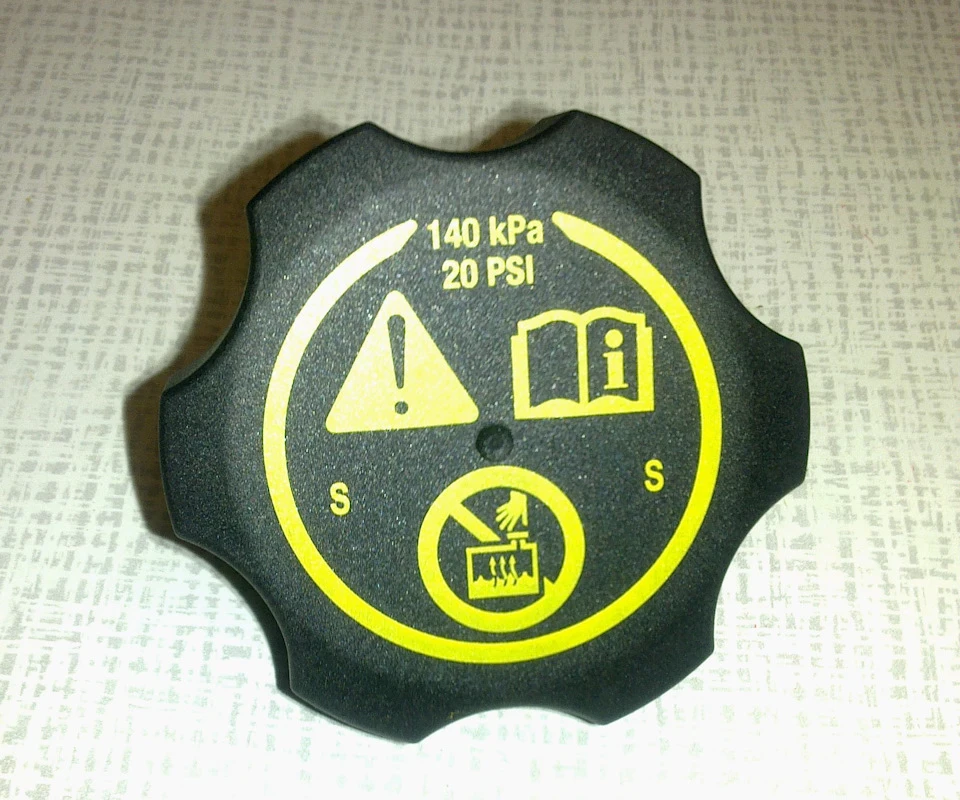 Пробка розширювального бачка від Insignia