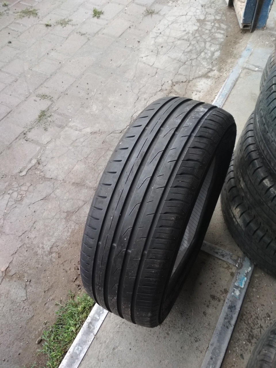 Різаючи, Toyo Proxes CF2 3