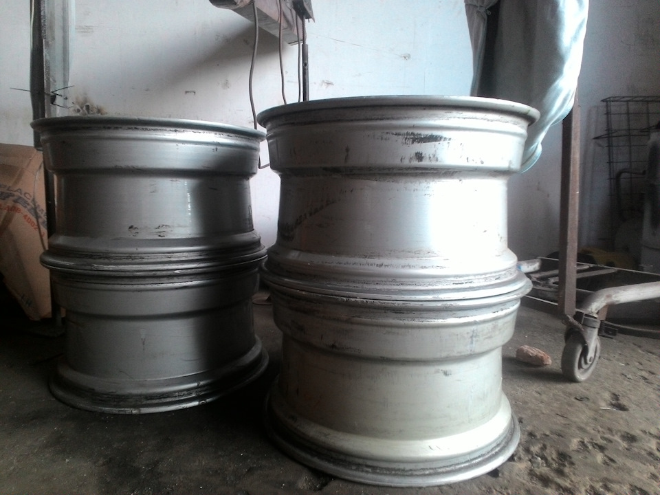 Продам AEZ R18 10j et 25/35 5х110(112) 3