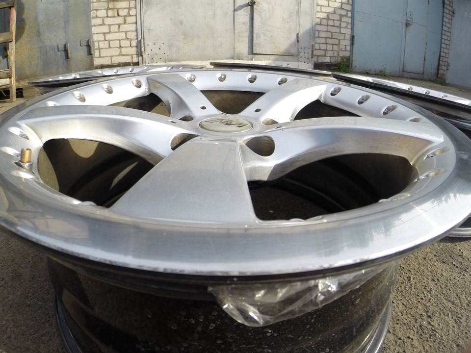 Продам R18 5*120 8.5J ET40 BMW, Wolf 3