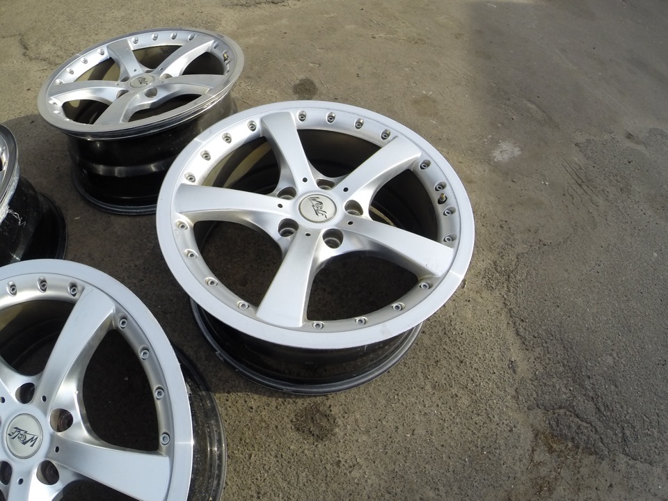 Продам R18 5*120 8.5J ET40 BMW, Wolf 2