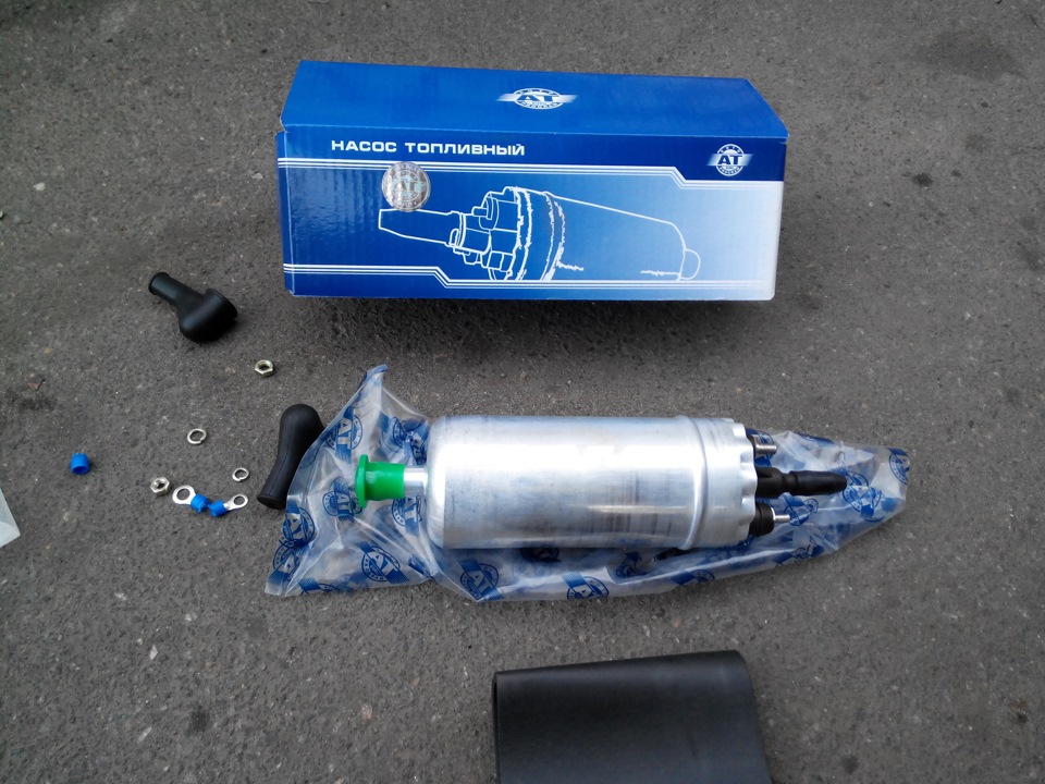 Заміна мастила Ішов 10W40 на ZIC 15W40, новий бензонасос 3
