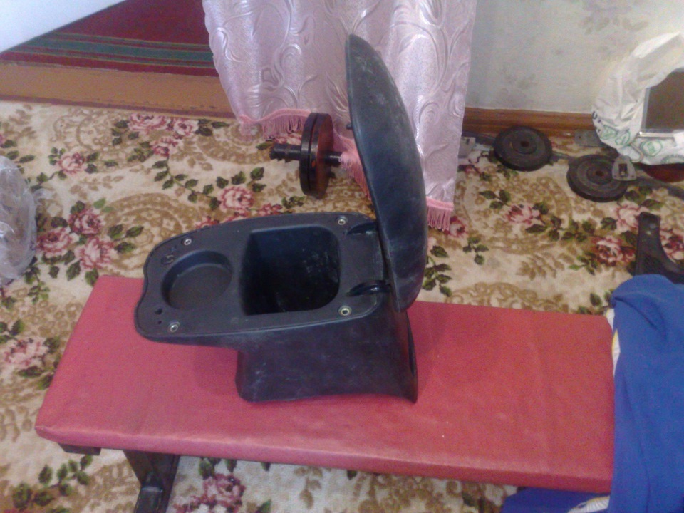 Підлокітничок) 2