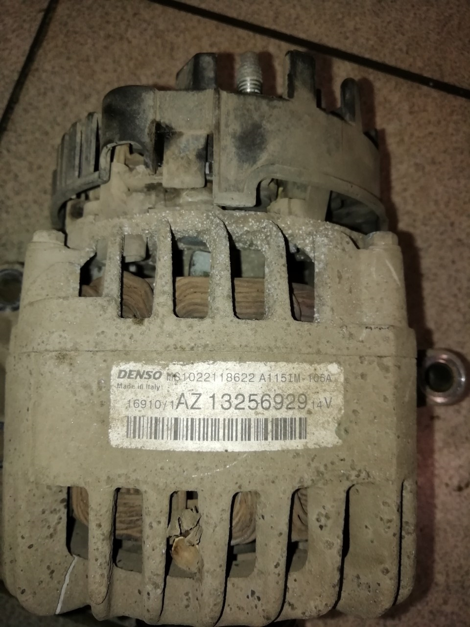 Шукаю генератор denso 105 ампер 2