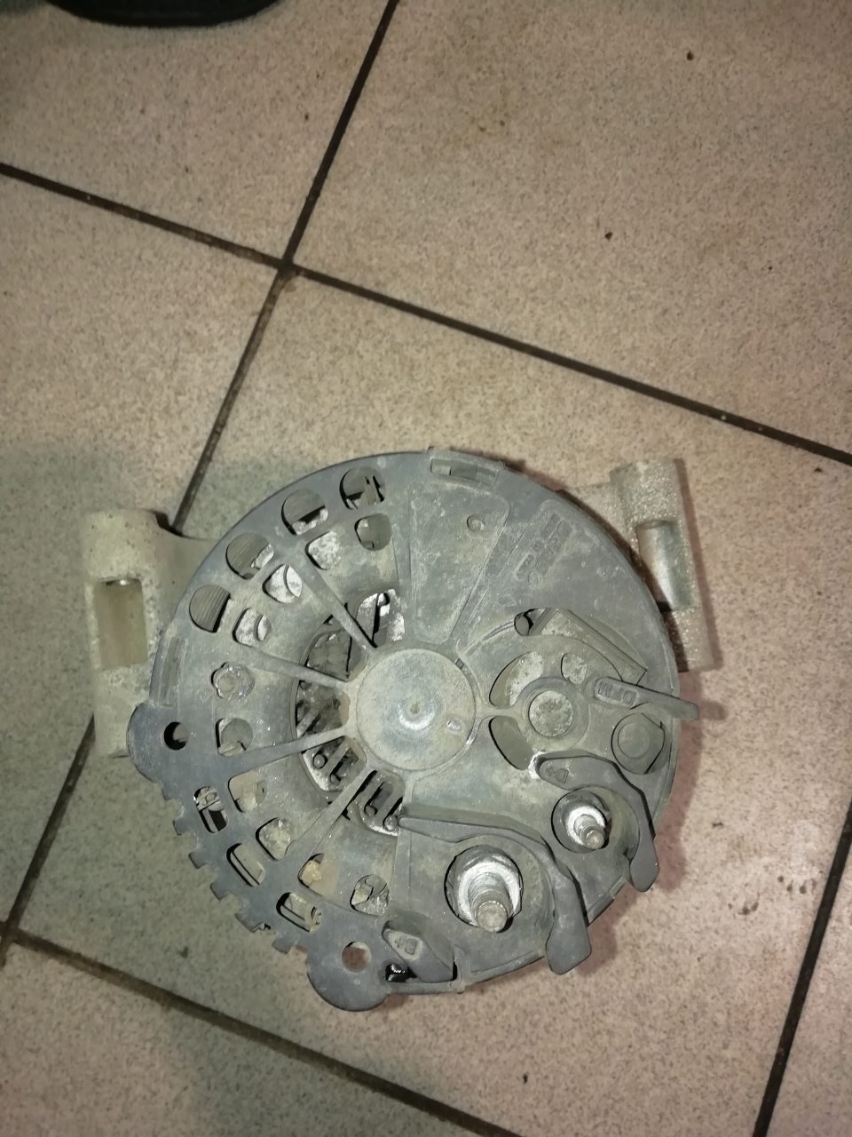 Шукаю генератор denso 105 ампер 3
