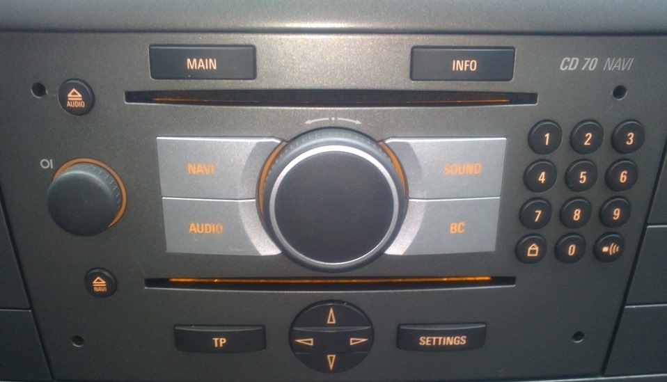 Пересвіт штатної автомагнітоли CD70 Navi 1