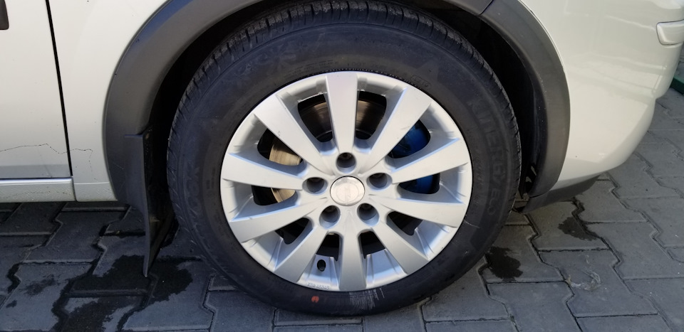Шини Літні Hankook 185/60R15 3