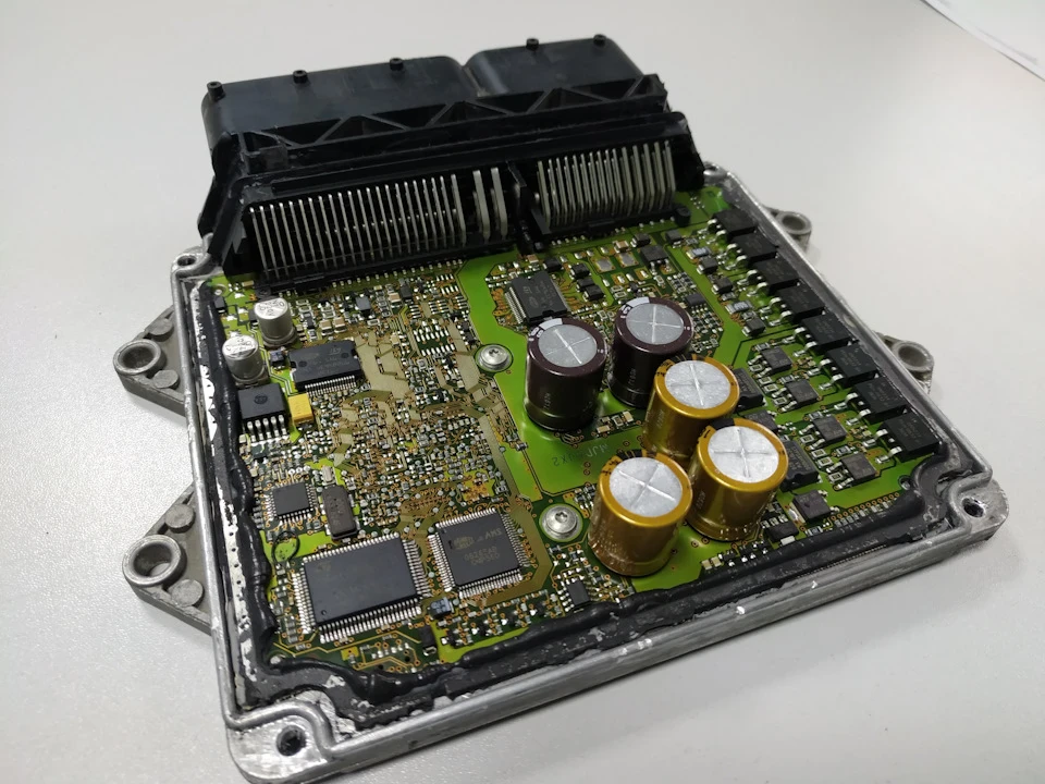 ЕБУ що ж усередині 1.3CDTI