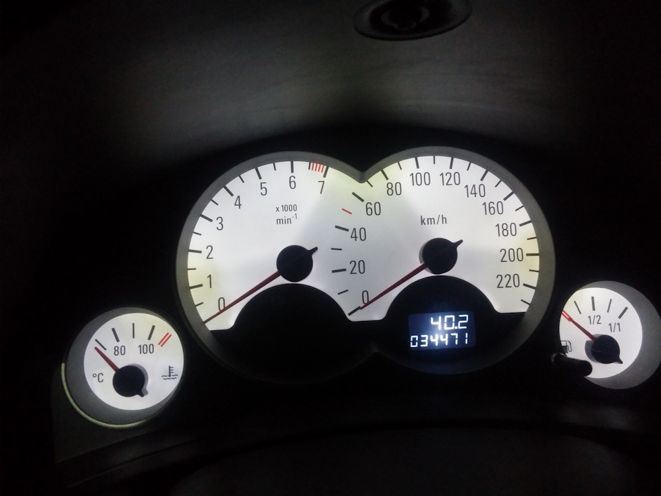 Прикупив панель приладів від Corsa 1.2 3