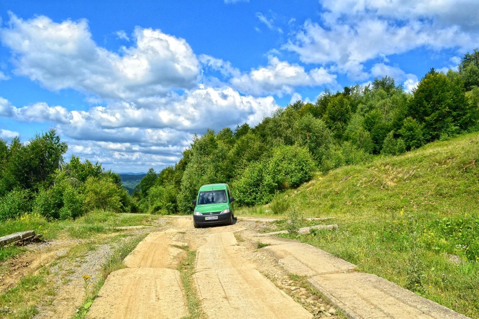 Куди б вище залізти? - Ми на вершині гори =) 2