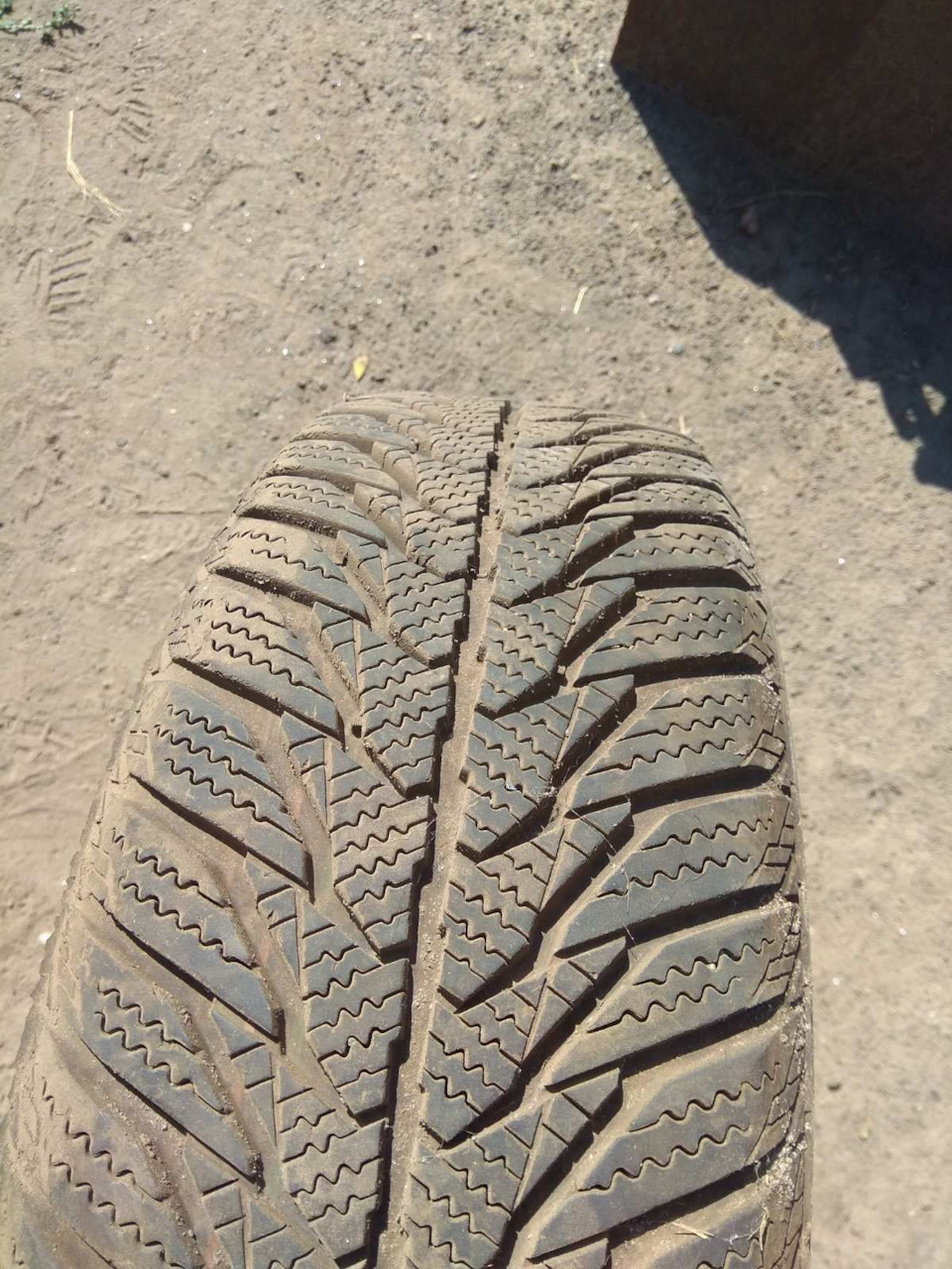 Продам гуму! Matador MP 54 Sibir Snow M+S 165/65 R14 79T 2