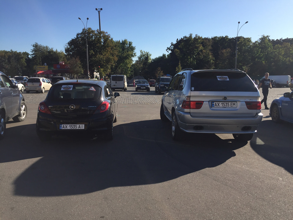 Відкриття перегонів. Харків, площа Свободи 3