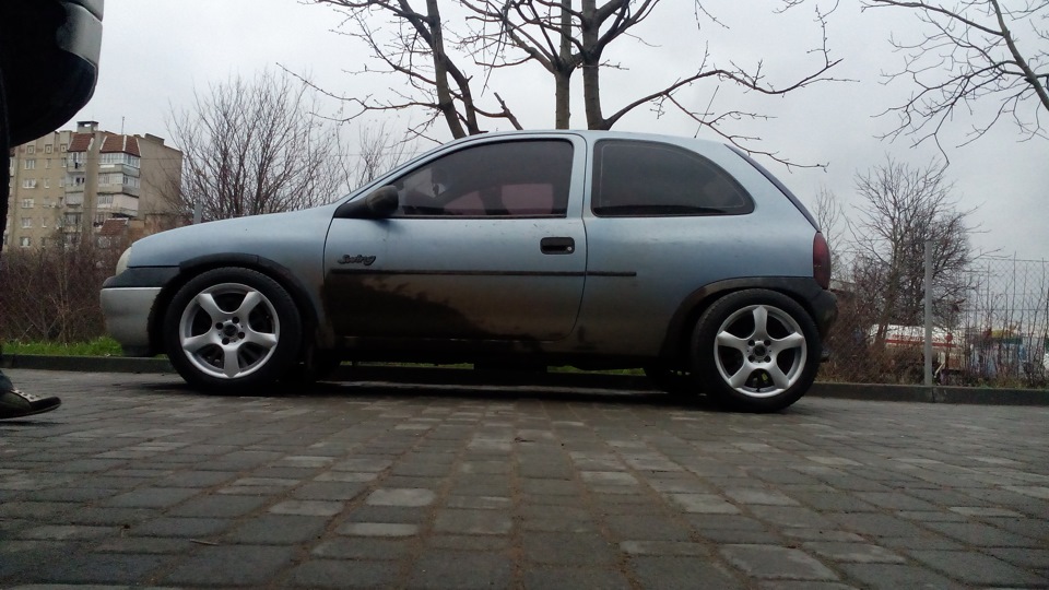 Mega Wheels Silvera R15 1
