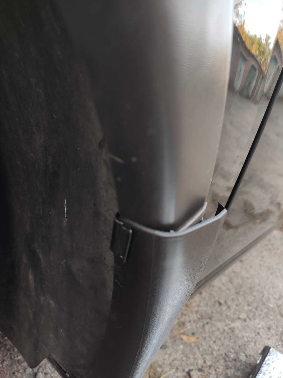 Бризковики передні на corsa c Opel 17 18 254 2