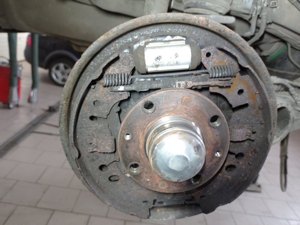 Задні гальма під заміну 1