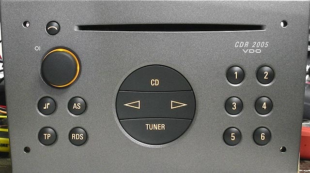 Зняття блокування SAFE зі штатної магнітоли Opel CDR 2005 1