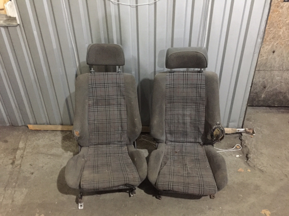 Сидіння Recaro 4