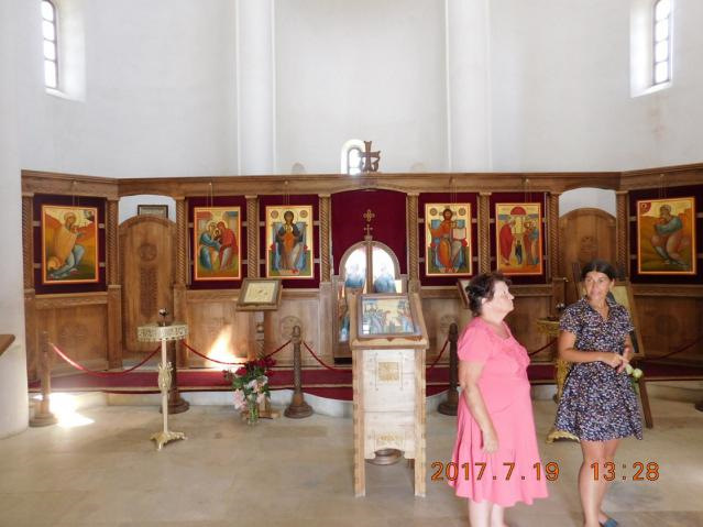 У Грузію з караваном 2017-19 липня. Дорогою до Местіі. Церква. 4