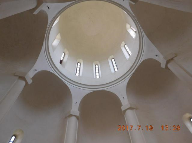 У Грузію з караваном 2017-19 липня. Дорогою до Местіі. Церква. 5