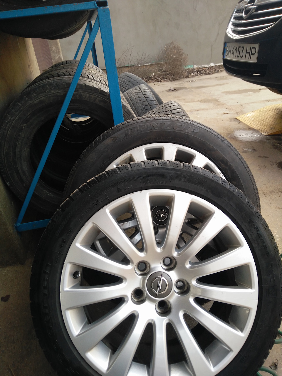 Перевзувся в літо 235/55 R18 2