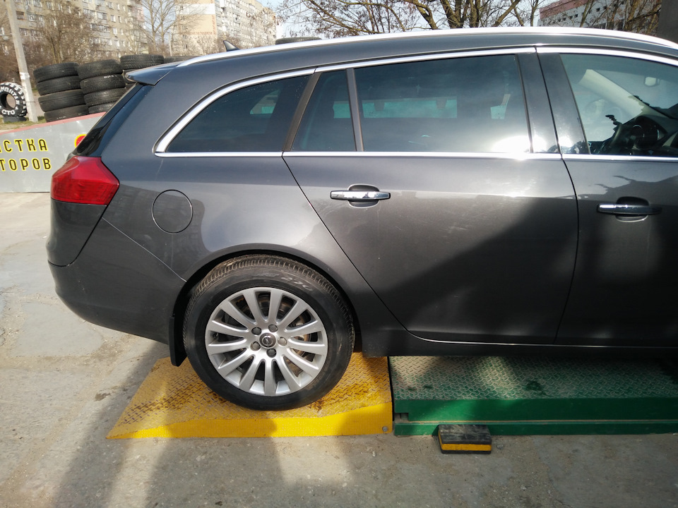 Перевзувся в літо 235/55 R18 4