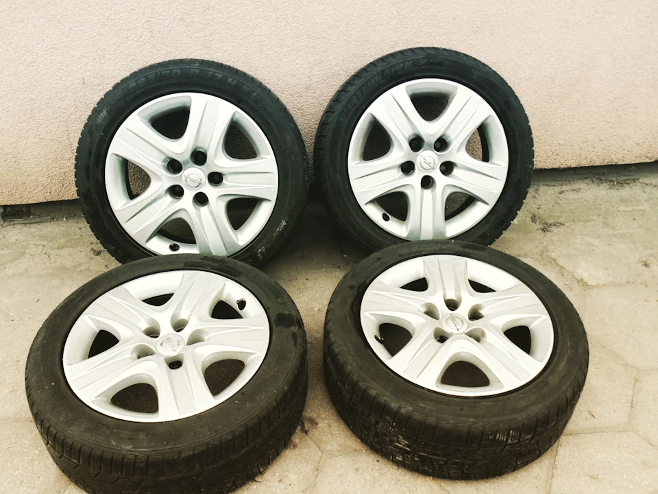 Продам! Диски Insignia 7Jx17 Et41 5x120 225 50 17