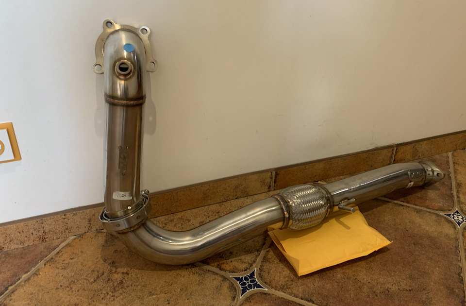 Opel Insignia 2.0 Turbo A20NFT Downpipe + Midpipe 1