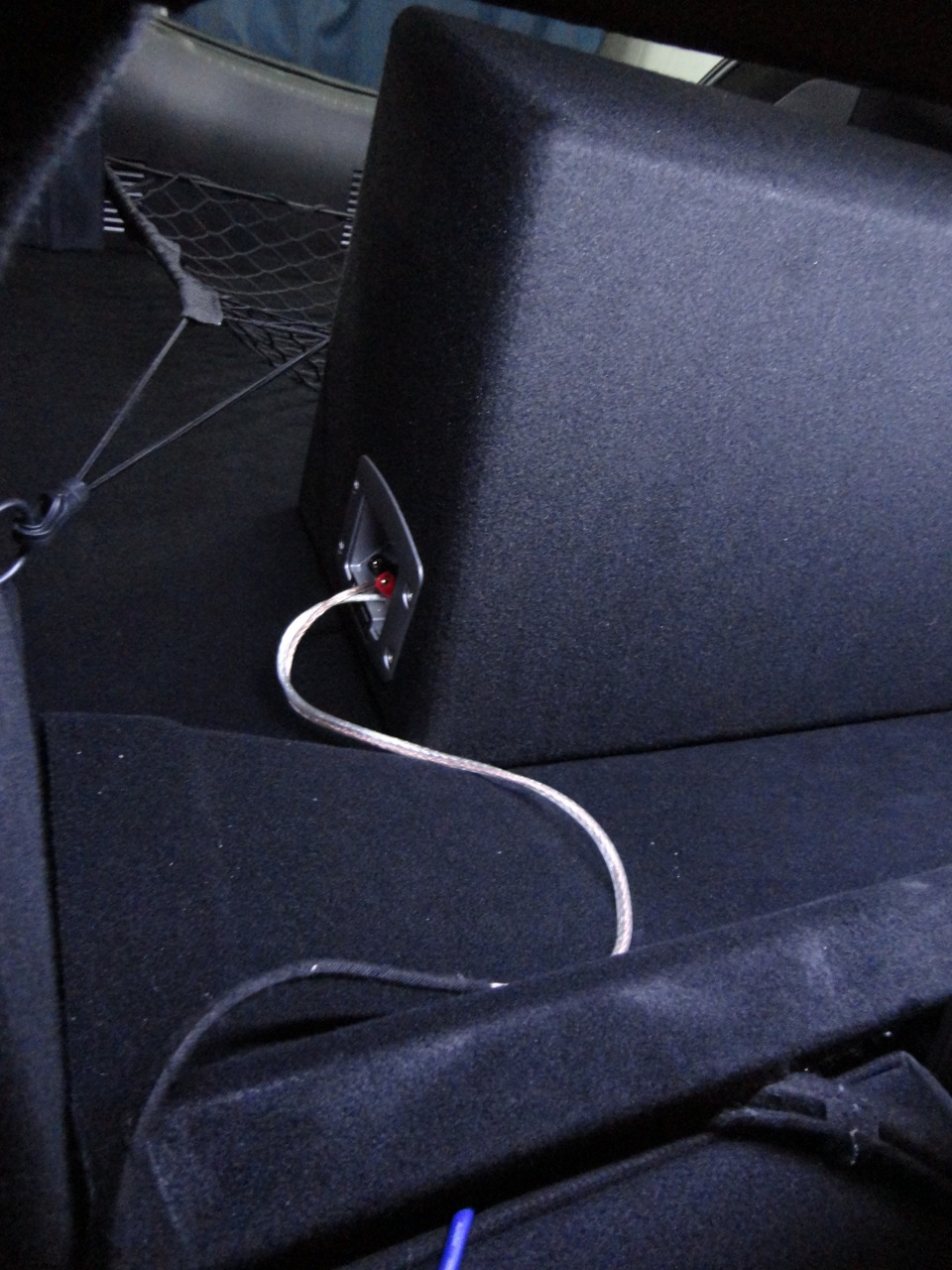 Встановлення саба та підсилювача JBL 5