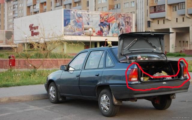 Шукаю на кадет! Кришку багажника, задній бампер, задній телевізор та ліхтарі 1