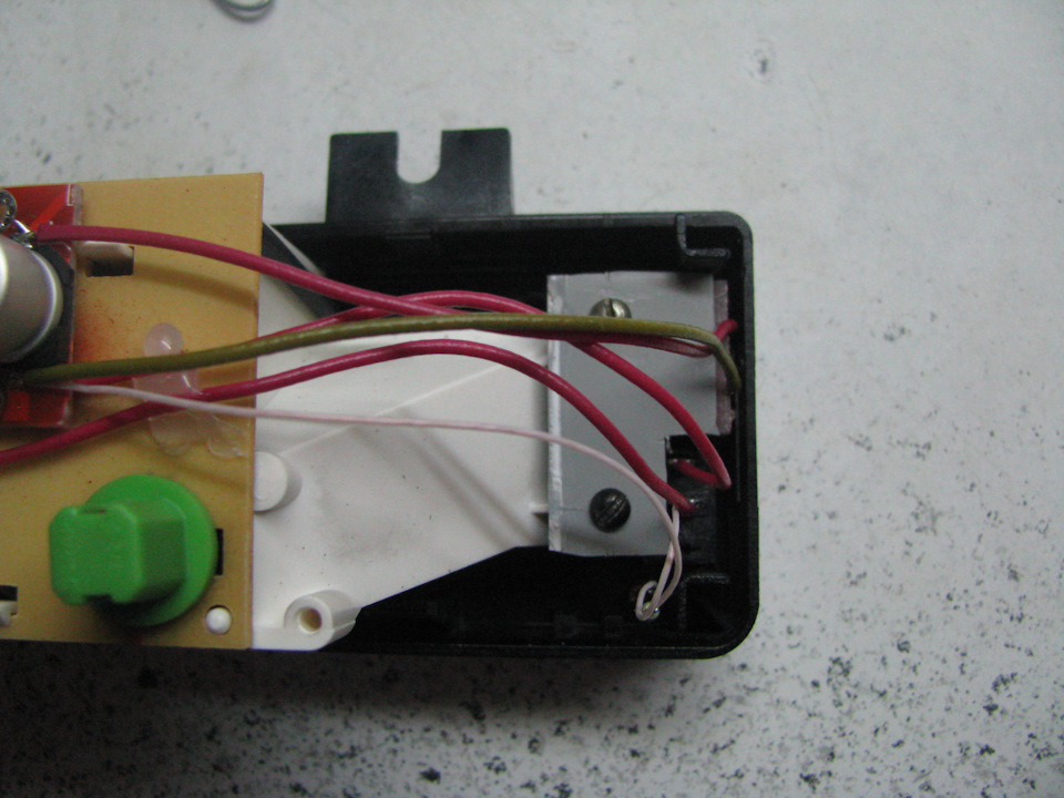 Штатна USB зарядка 5