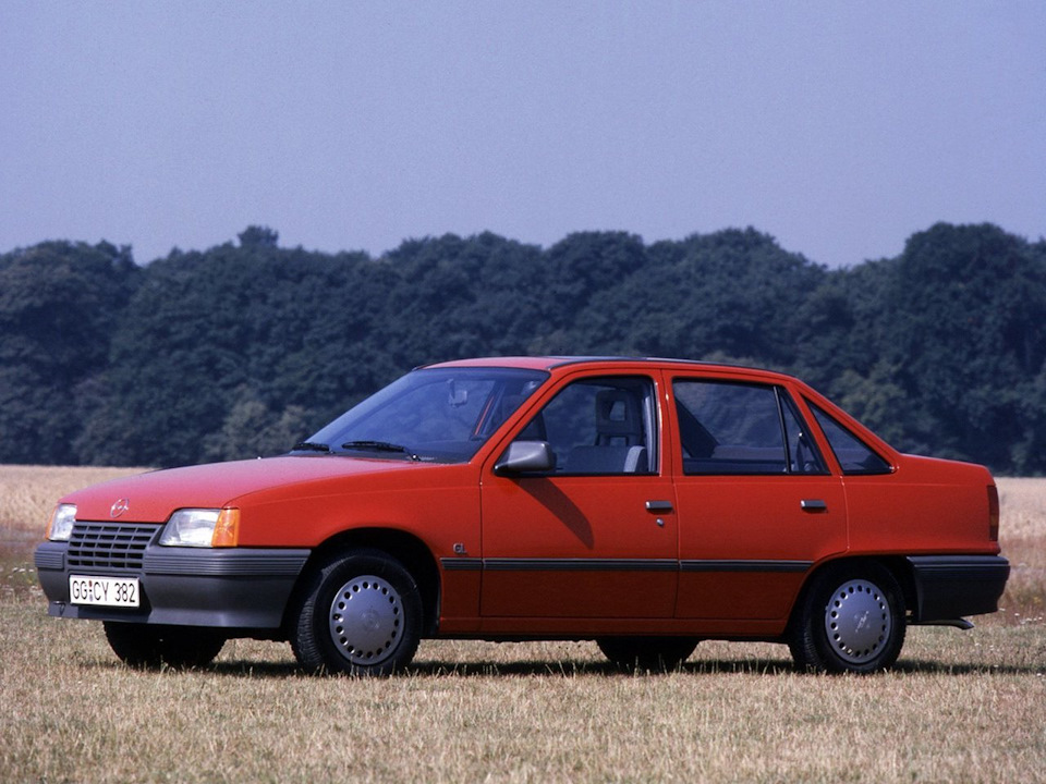 Питання до знавців, передній бампер Opel Kadett E 1