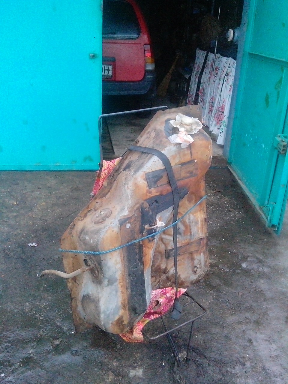 Бензобак 2