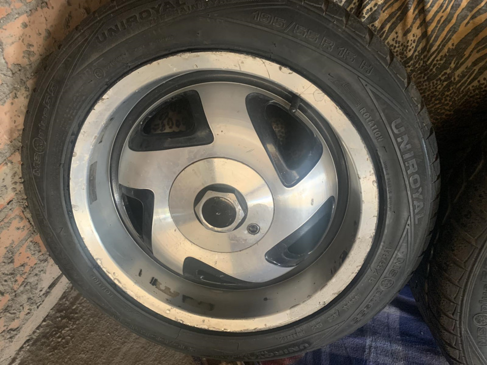 Куплення Коліс R15 J7 ET28 195/55 5