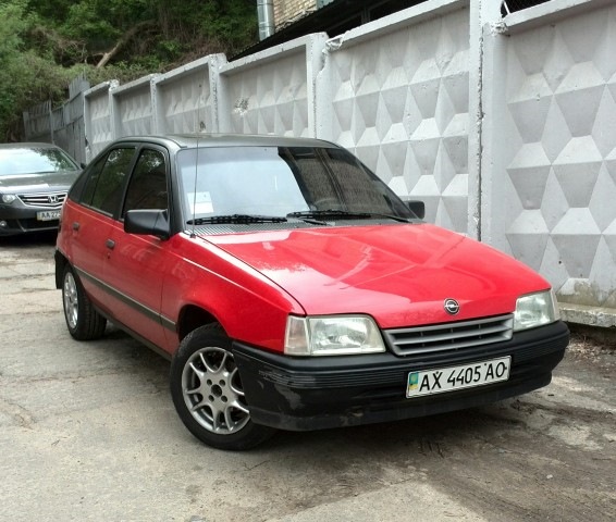 Opel Kadett 1.3 МОНО 1
