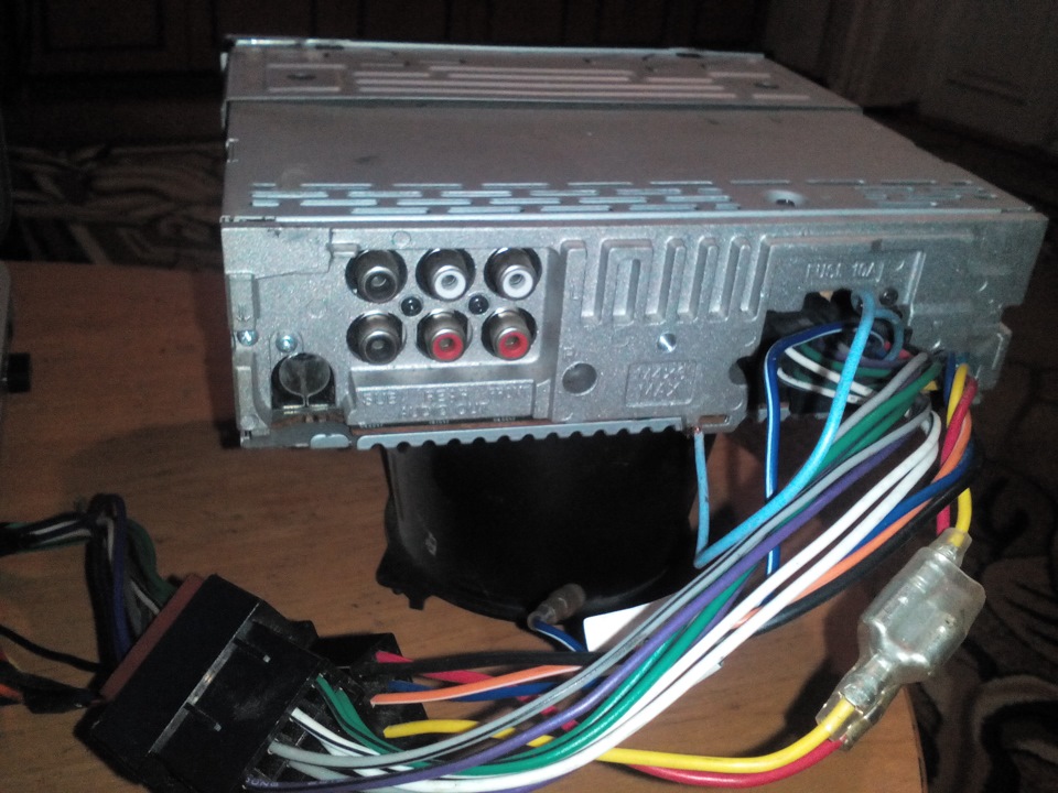 магнітола Sony CDX-GT660UE 3