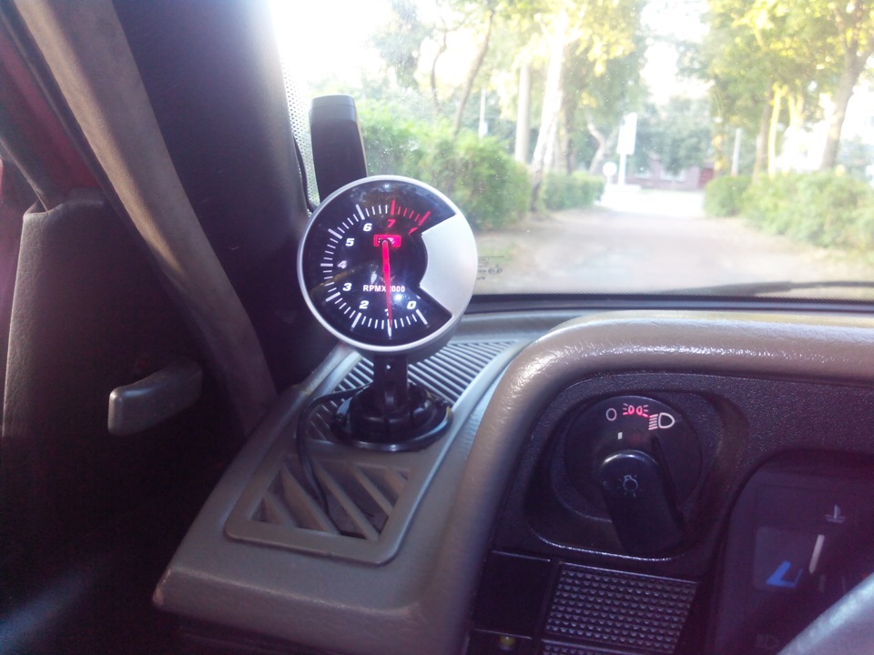 Тахометр 2