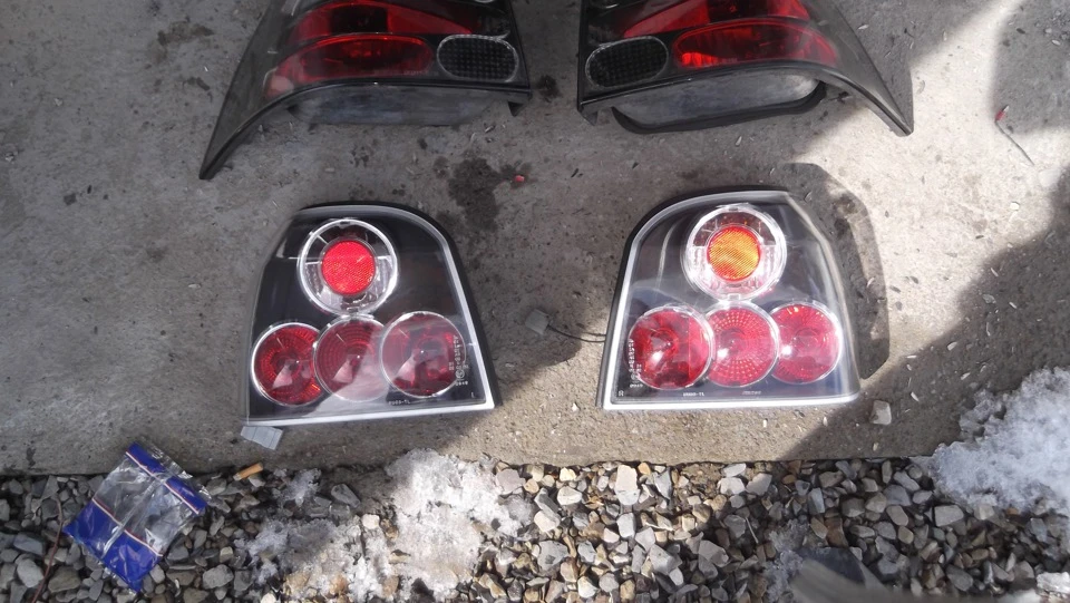 Продам задні стопи, Golf3, Golf4, OPEL ASTRA!