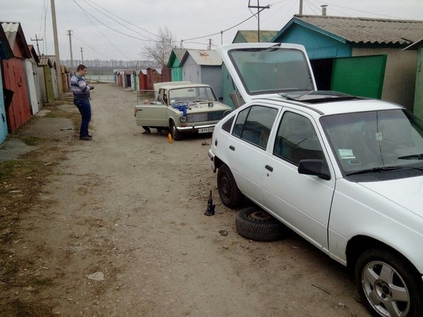 Перевзуття та допомога другові) 2