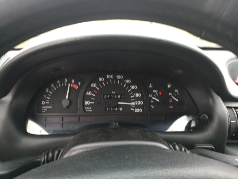 Дівчина ще може! 1